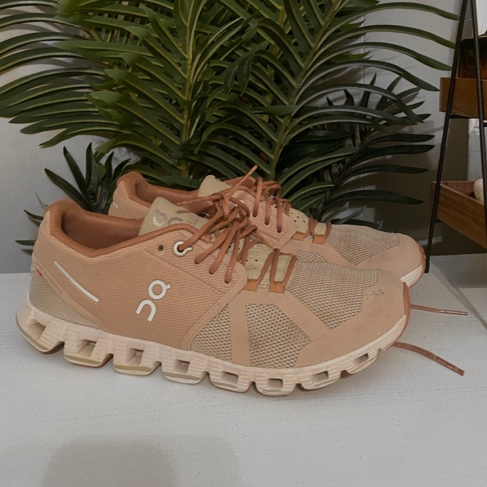 On Running shoes. Peach/tan, used